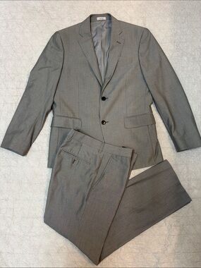 jf j.ferrar Men's Light Gray Two-Piece Suit — Notch Lapel Blazer & Trousers